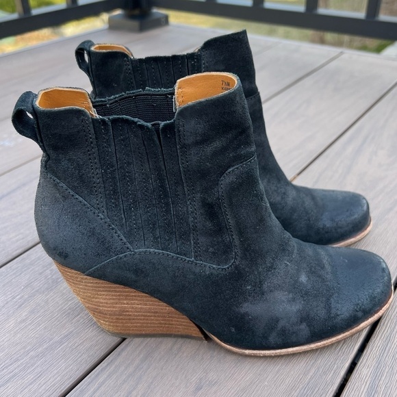 Kork-Ease women’s black suede leather round toe chunky heel wedge boots size 7.5 - Picture 4 of 12